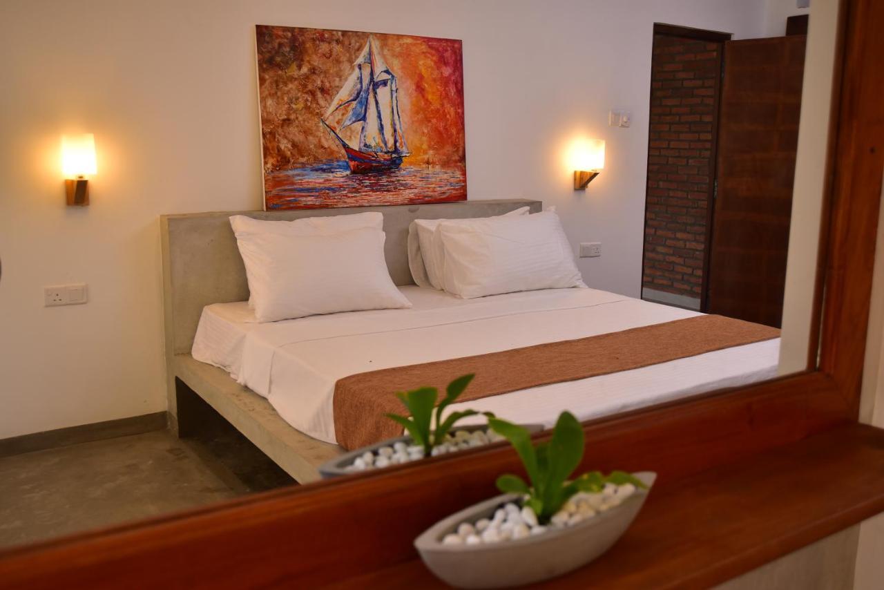 Lily Holiday Apartments Hikkaduwa Exterior foto